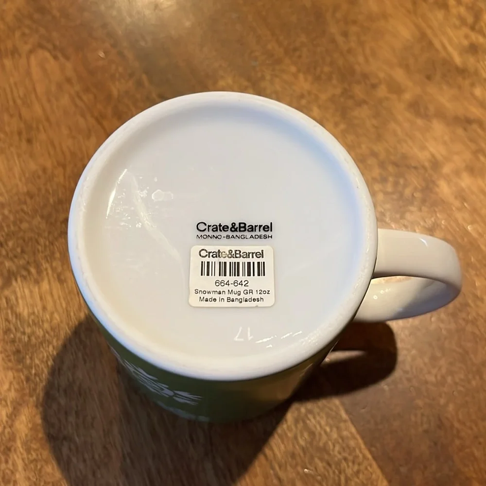 Crate & Barrel Ceramic Snowman Mug green NWT 12 ounces
